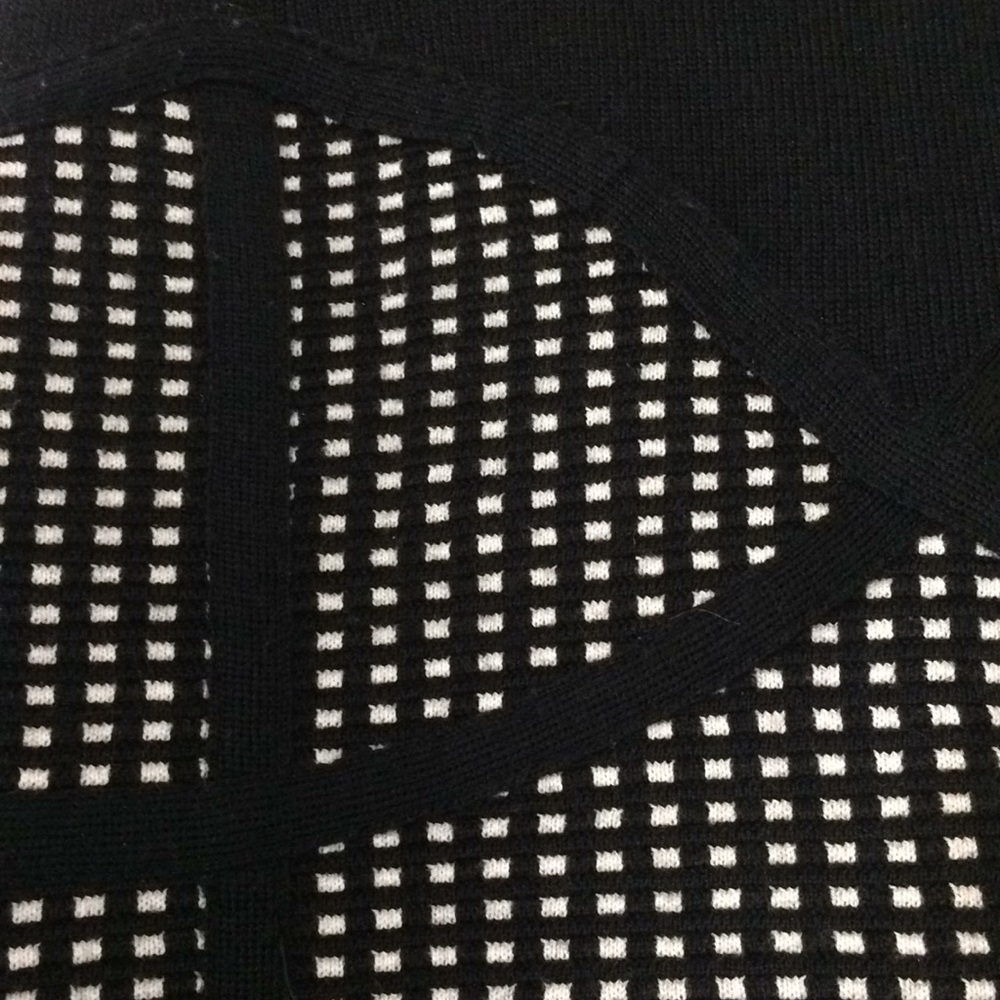 Leifsdottir Black & White Knit Sheath Dress - Picture 2 of 4